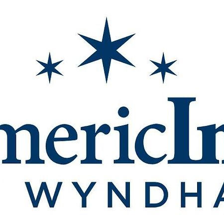 Americinn By Wyndham 奥什科什 外观 照片